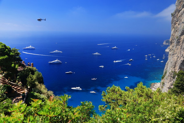 Amalfi to Capri Private Boat Tour by Luxury Leisure Boat