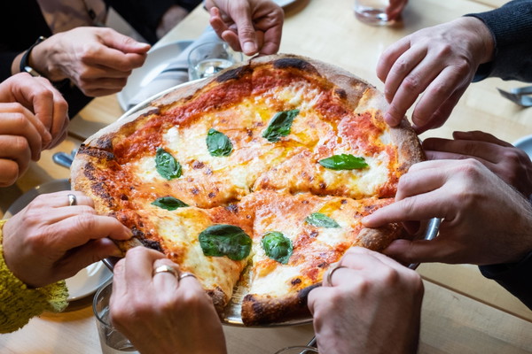 Chicago Pizza Bus Tour
