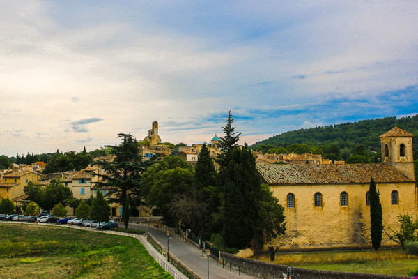The Picturesque Luberon Villages: Lauris, Cucuron, and Lourmarin