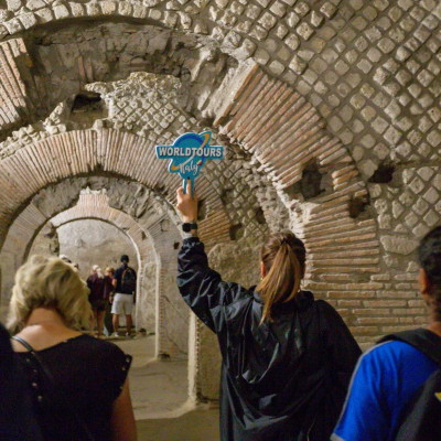 Naples Downtown and Underground Ruins Standard Group Tour