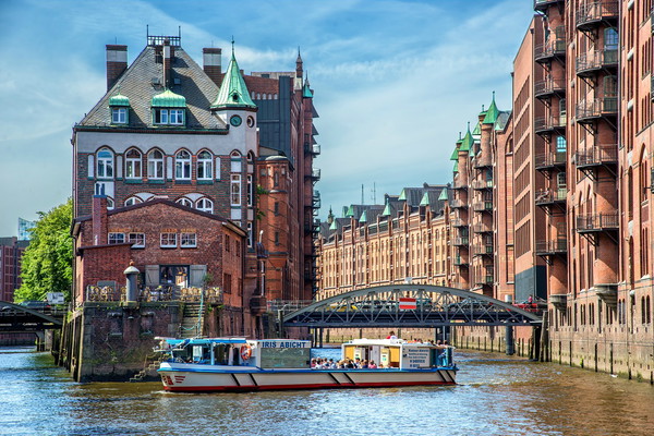 2-Hour Harbor Boat Tour