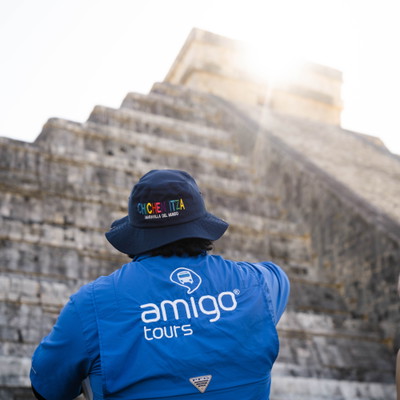 Chichen Itza Luxury Tour with Cenote and Resort from Cancun