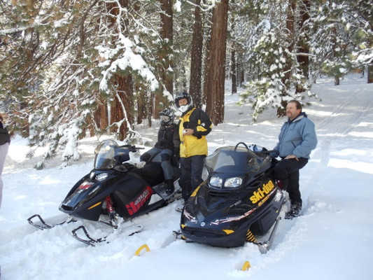 Snowmobile The Lost Sierra