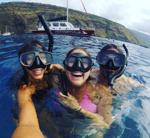 Kona Morning Snorkel and Sail Tour