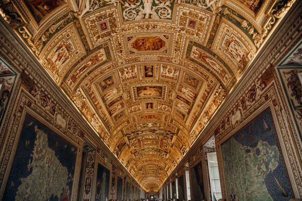 Pristine Sistine Early Entrance Small-Group Vatican Tour