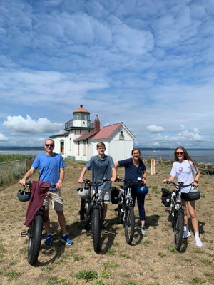 Discovery Park Electric Bicycle Tour