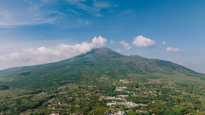 Mount Vesuvius Half-Day Tour with Lunch
