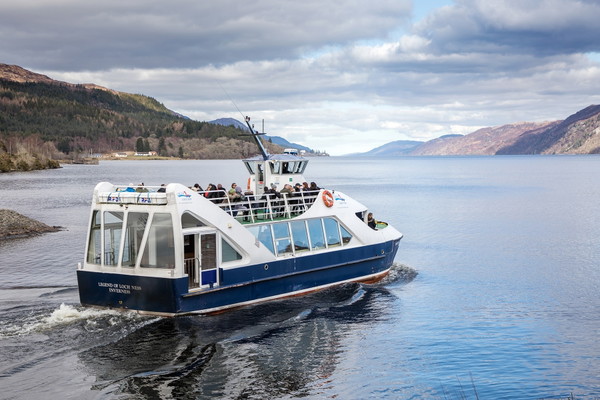 Loch Ness, Scottish Highlands, and Pitlochry Tour with Boat Ride