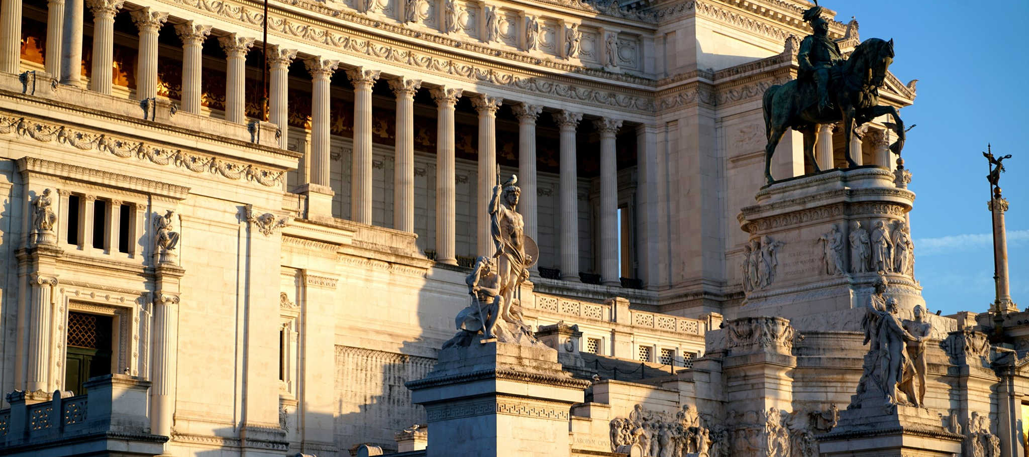 Rome Small-Group Walking Tour with Pantheon Guided Tour