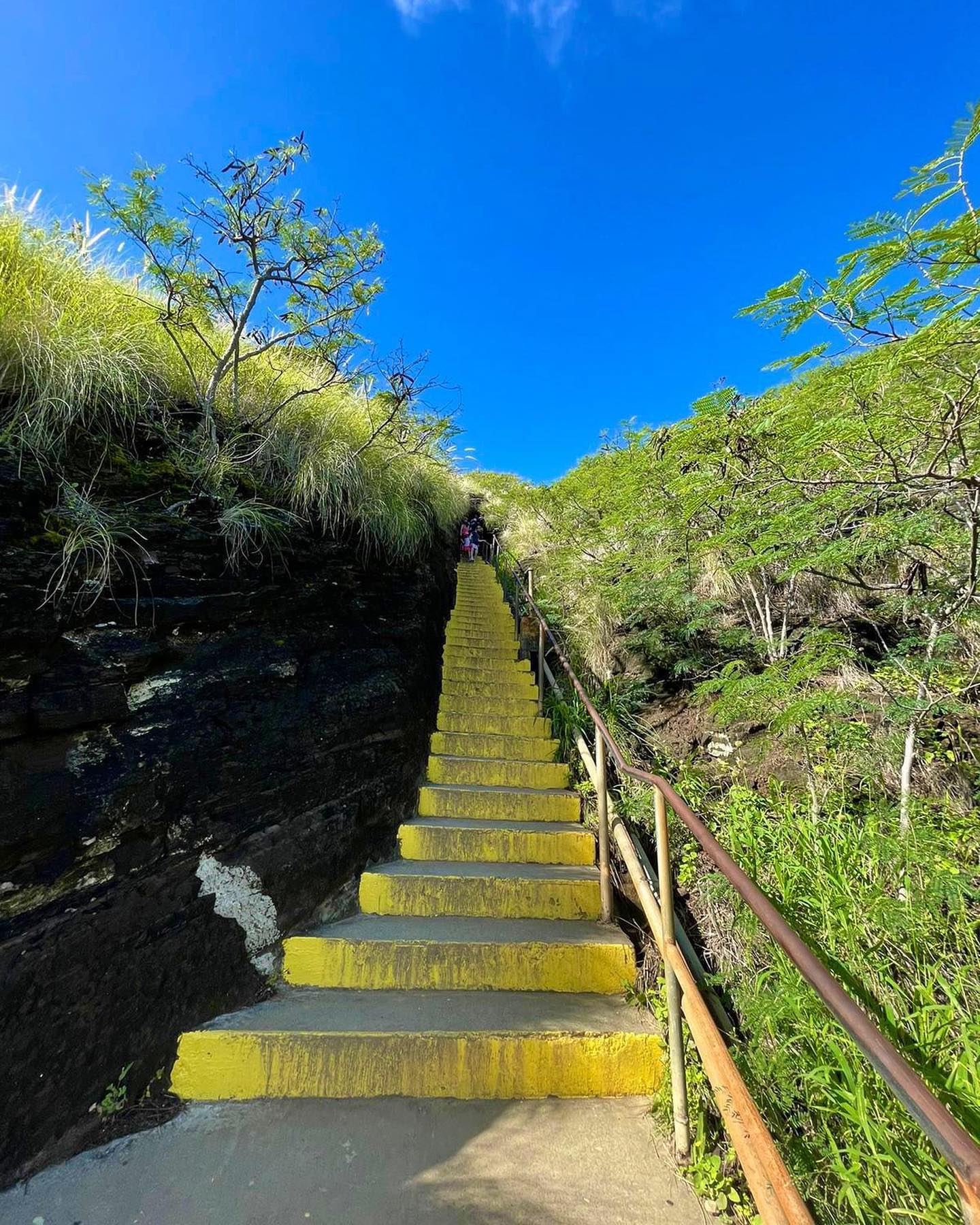Diamond Head Hiking