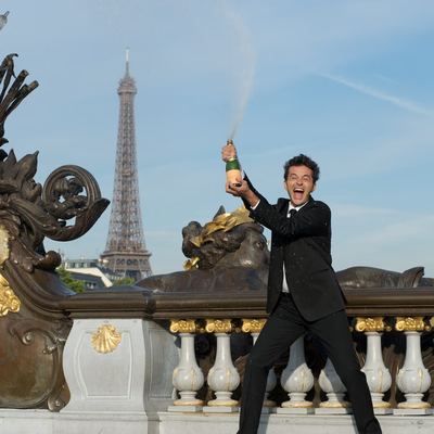 How To Become a Parisian In One-Hour Comedy Show
