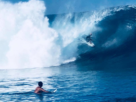 Teahupoo Wave Watching Private Tour