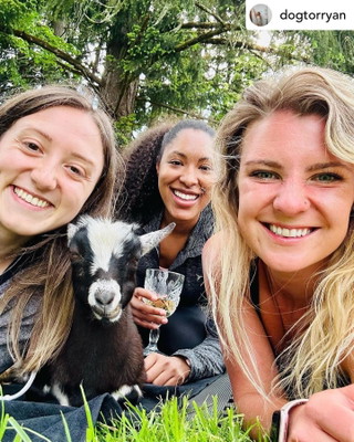 Bouquet Bar Workshop and Goat Happy Hour®