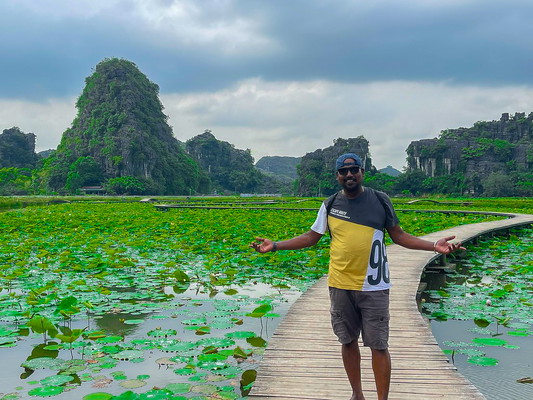 Hoa Lu and Tam Coc Day Tour