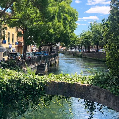L'Isle sur la Sorgue French brocante and the City of Avignon