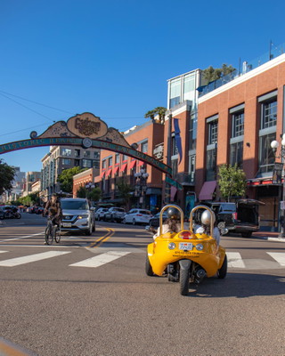 One-Hour Gaslamp Quarter and San Diego Harbor Tour