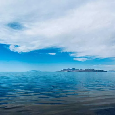 Sightseeing and Swimming Great Salt Lake Boat Tour