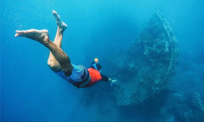 Small-Group Amed Beach and Shipwreck Snorkel Tour
