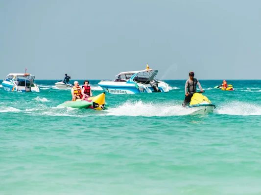 Small-Group Pattaya Beach and Coral Island (Koh Larn) Tour
