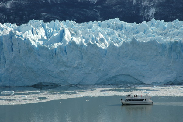 Sail in Front of the Perito Moreno Glacier