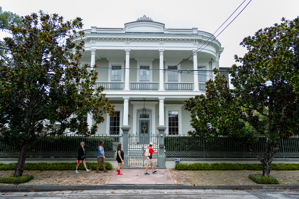 Explore Historic New Orleans: Hidden Garden District Tour