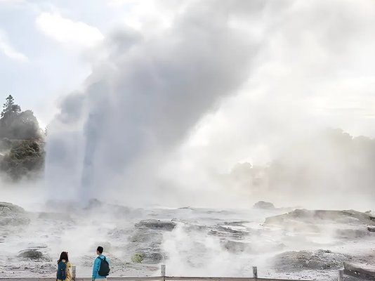 Te-Puia Geothermal Park, Maroi Arts and Crafts