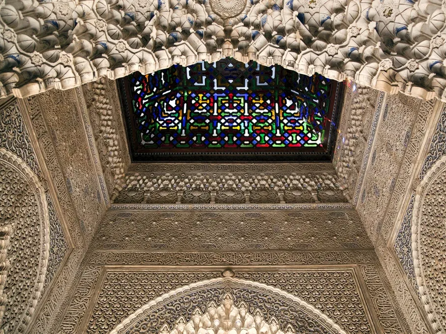Alhambra with Nasrid Palaces Guided Tour