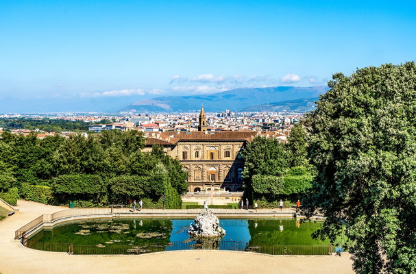 Boboli Gardens and Pitti Palace Guided Small-Group Tour