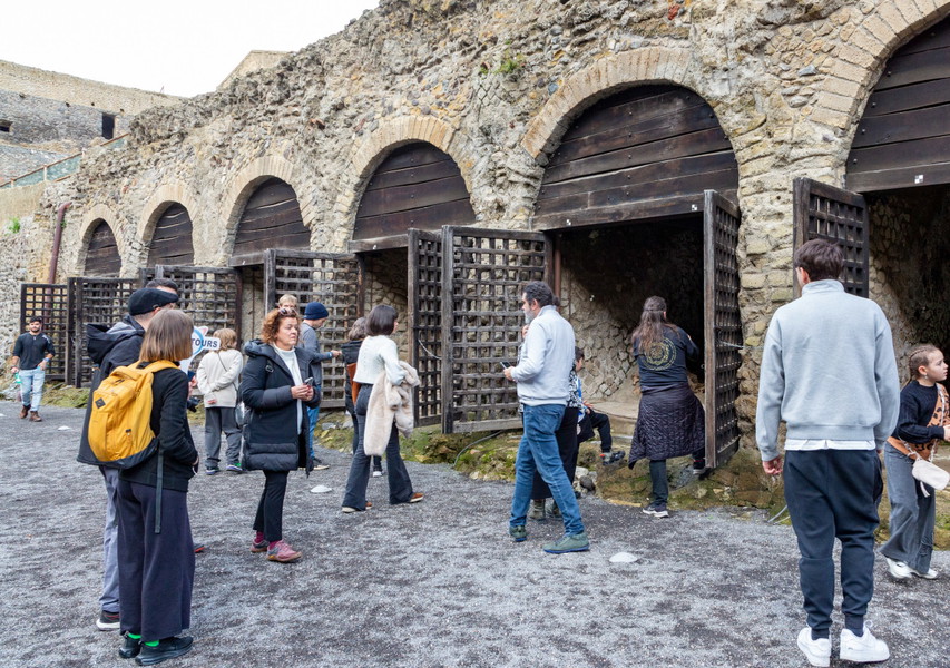 Small-Group Herculaneum Tour from Naples