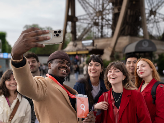 Eiffel Tower Priority Access Guided Tour with Summit (Semi-Private)