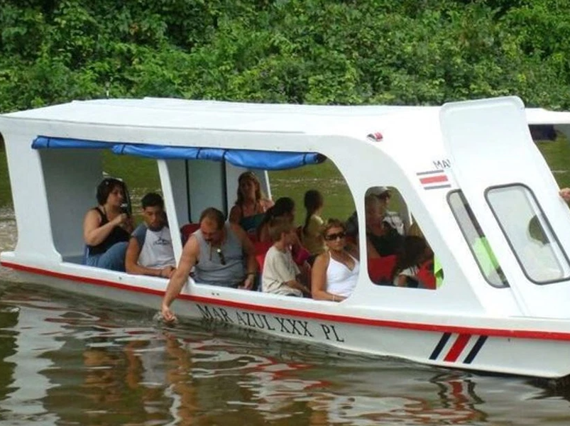 Veragua Zipline and Tortuguero Canal Tour