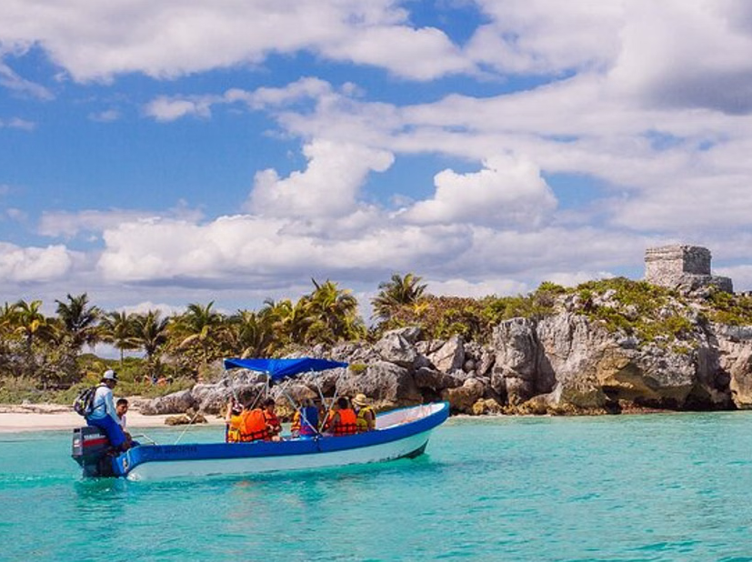Snorkeling in front of Mayan Ruins