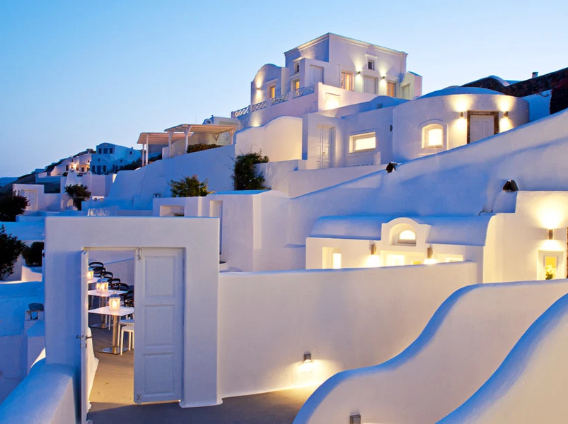 Santorini Island Tour: Oia, Pyrgos, and Imerovigli Tour