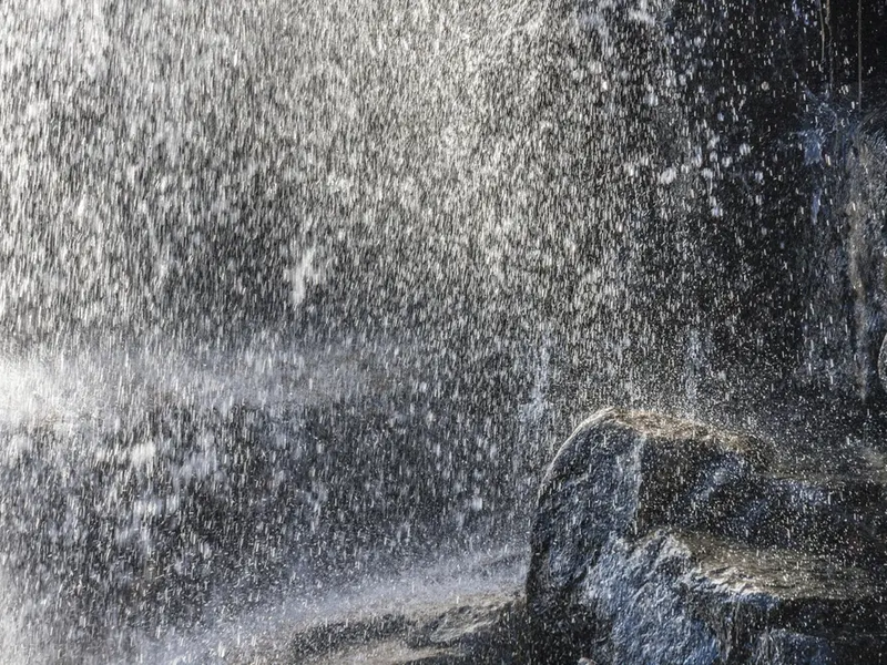 Secret Waterfalls of Wales: Guided Tour from London by Train