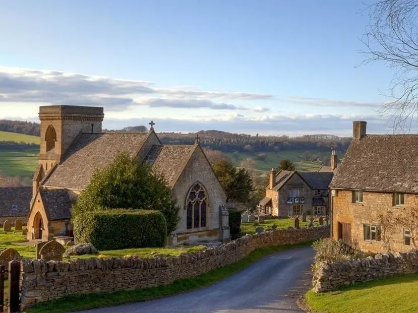 Cotswolds Hidden Countryside Walk from London by Train