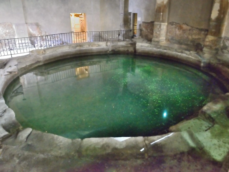 Roman Baths Day Trip from London by Train with Spa