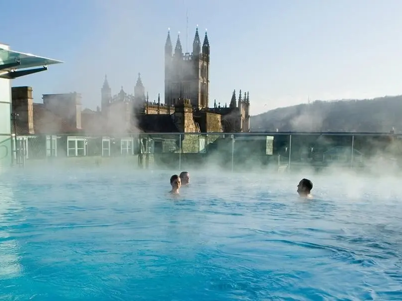 Roman Baths Day Trip from London by Train with Spa