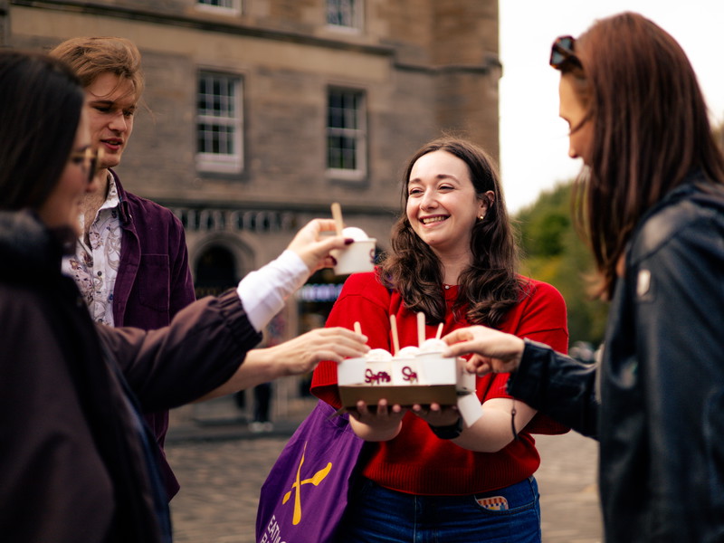 Eating Edinburgh: Old Town Small-Group Food Tour with Drinks