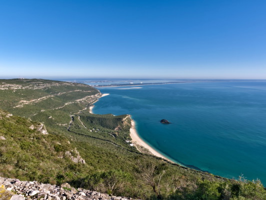 Arrábida & Sesimbra Private Wine Tour from Lisbon