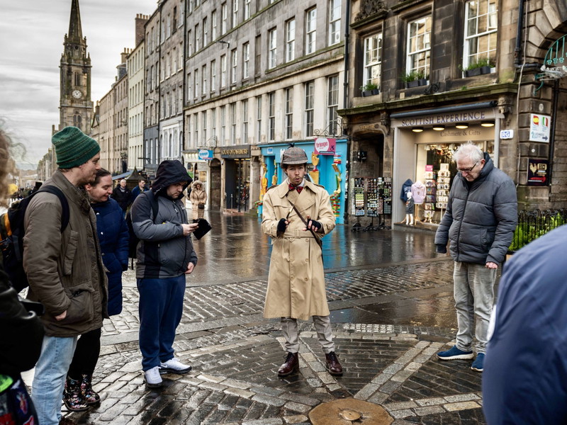 Edinburgh Historical Gems Tour With Whisky & Local Flavours