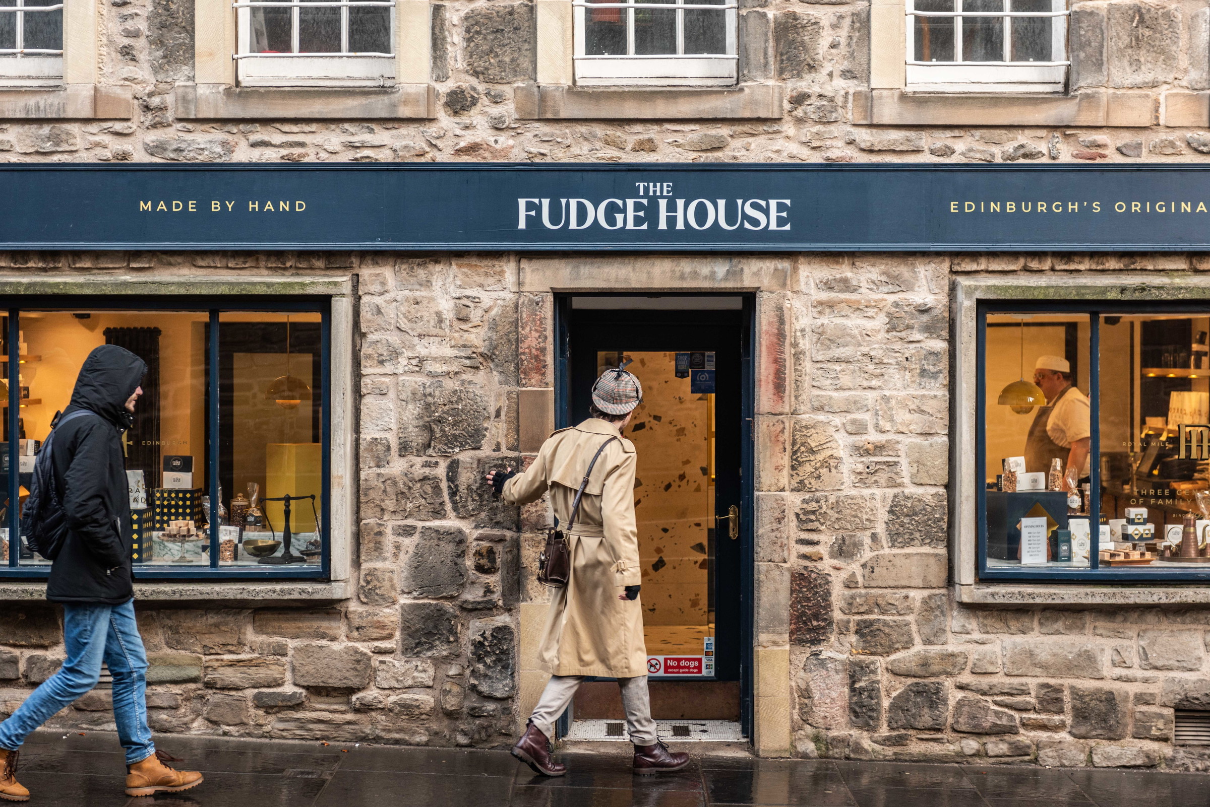 Edinburgh Historical Gems Tour With Whisky & Local Flavours