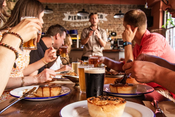 London: Twilight Soho Food Tour with Drinks